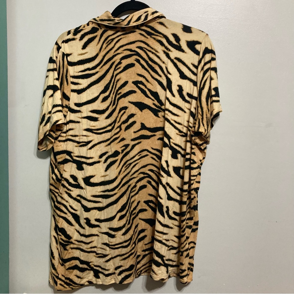 SKIMS Bronze Tiger Sleep Set 2X - Picture 4 of 7